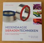 Hedendaagse Sieradentechnieken - V. Seecharran - 2010, Gebruikt, Overige typen, Ophalen of Verzenden, Nvt