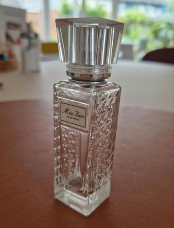Miss Dior edt roller pearl 20 ml beschikbaar voor biedingen