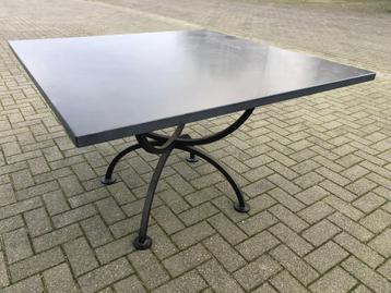 Tuintafel - Zwart granieten blad - Ardworks BV beschikbaar voor biedingen