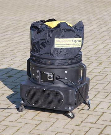 Te koop skytube / skydancer incl 1,5 KW blower beschikbaar voor biedingen