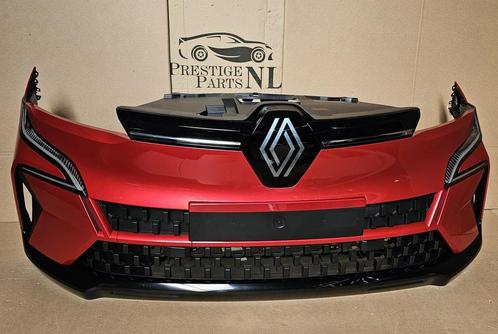 Voorbumper Renault MEGANE 5 V E-TECH COMPLEET bj.2022-2026, Auto-onderdelen, Carrosserie en Plaatwerk, Bumper, Voor, Gebruikt