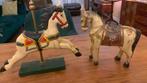 Antieke houten paardjes met de schildering, Verzamelen, Ophalen of Verzenden, Zo goed als nieuw, Paard, Beeldje of Figuurtje