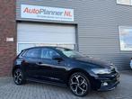 Volkswagen Polo 1.6 TDI R-line! Camera! Clima! Navi! Virtual, Auto's, Gebruikt, Zwart, Adaptive Cruise Control, 1100 kg