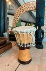 Afrikaanse trommel / drum / bongo van hout en leer, Muziek en Instrumenten, Percussie, Ophalen of Verzenden