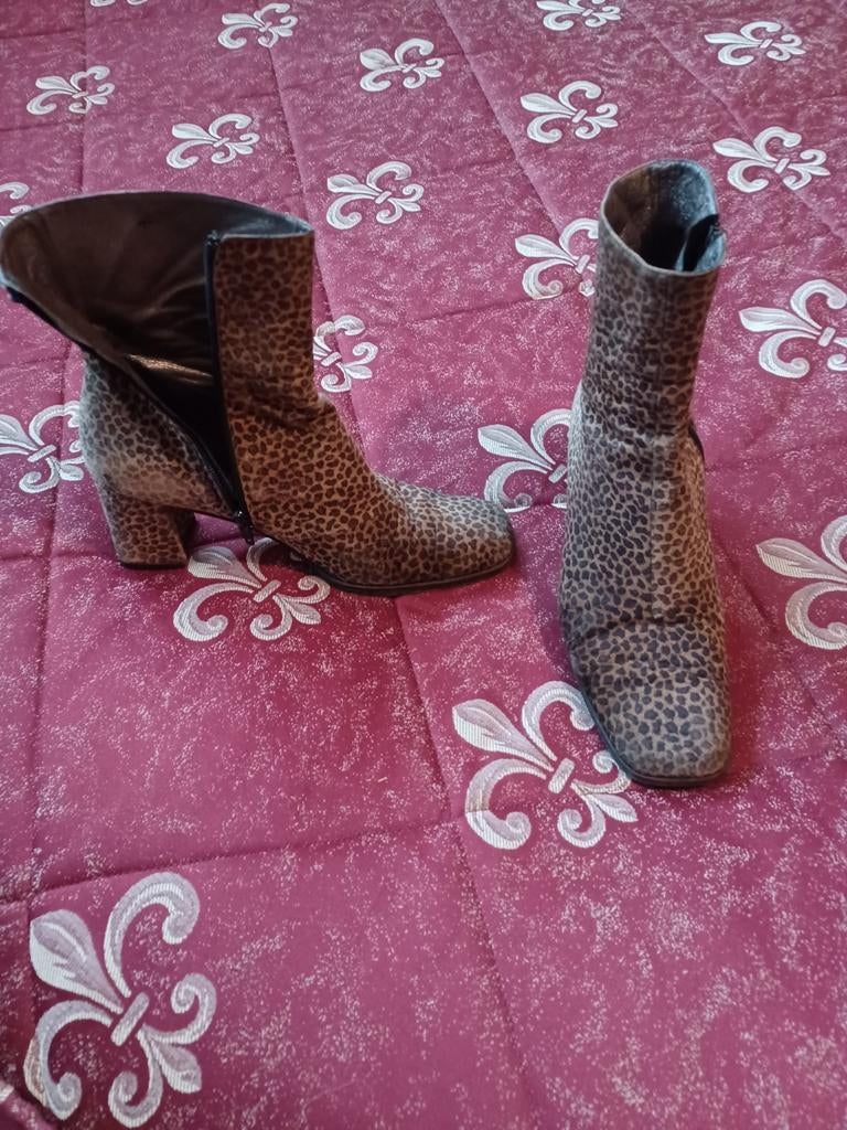 Italiaanse leren enkellaarsjes, Italiaans merk, Ophalen, Gedragen, Lage of Enkellaarzen