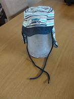 Zomermutsje met nekbescherming en touwtjes. 47cm, Jongen of Meisje, Ophalen of Verzenden, 122 t/m 128, Pet