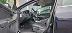 Volvo V60 2.0 T3 Nordic+ Xenon! Navigatie! Dealer Onderhoude, Gebruikt, Euro 6, 4 cilinders, 1969 cc