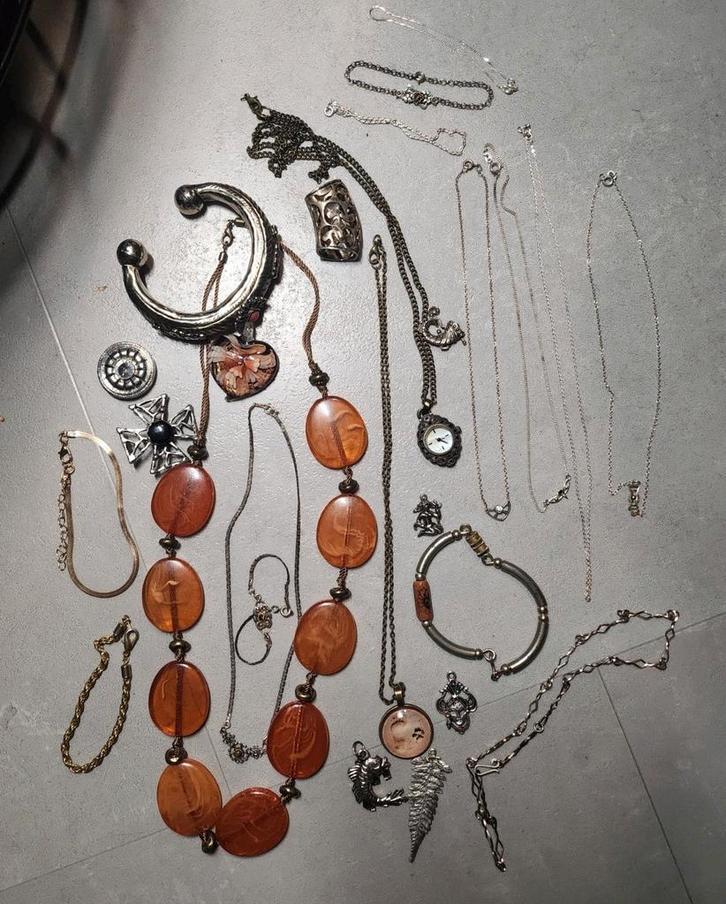 verzameling/ lot sieraden ook zilver, Sieraden, Tassen en Uiterlijk, Antieke sieraden, Overige typen, Overige materialen, Ophalen