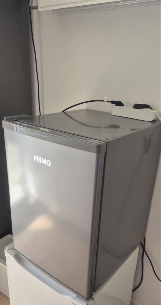 Primo Koelkast - Compact en Handig, Witgoed en Apparatuur, Koelkasten en IJskasten, Gebruikt, Zonder vriesvak, Minder dan 75 liter