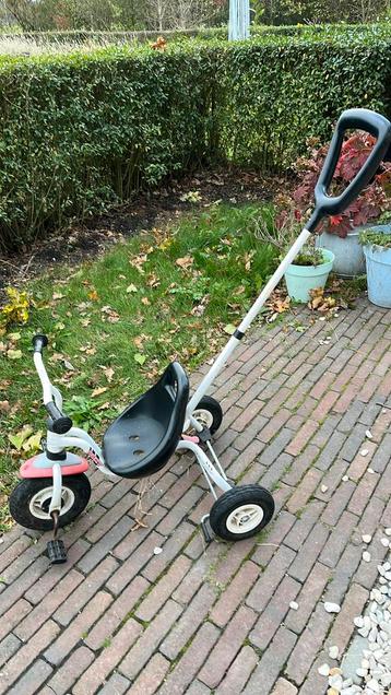 Driewieler met duwstang GRATIS beschikbaar voor biedingen