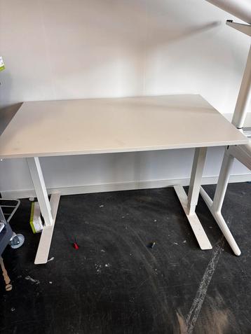 GRATIS bureau - zsm afhalen