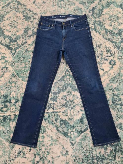 Levi’s demi curve classic straight W30 L30 WMN Tulsi3030, Kleding | Dames, Spijkerbroeken en Jeans, Zo goed als nieuw, W30 - W32 (confectie 38/40)