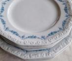 Rosenthal Classic Rose witte relief borden blauwe bessen, Antiek en Kunst, Antiek | Servies los, Ophalen of Verzenden