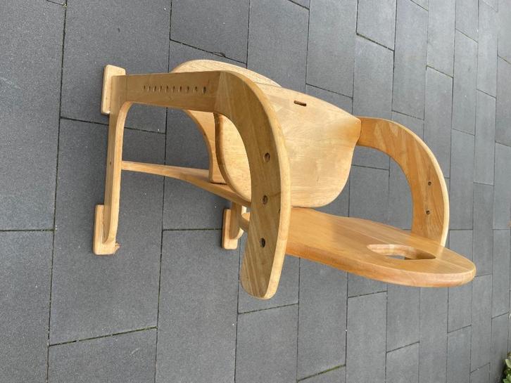 Mooie blanke Trip Trap Stoel met tafelblad, Kinderen en Baby's, Kinderstoelen, Gebruikt, Meegroeistoel, Aanschuifbaar, Afneembaar eetblad