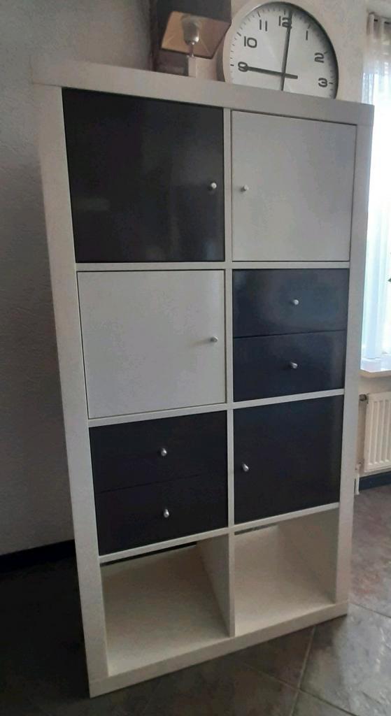 Ikea kallax/ expedit kast met deurtjes,  laden  hoogglans, Huis en Inrichting, Kasten | Boekenkasten, Zo goed als nieuw, Ophalen