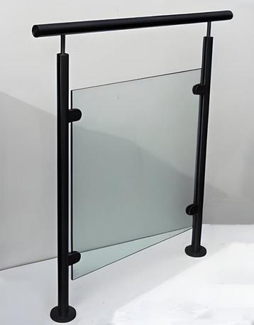 Zwarte rvs balustrade design hekwerk op maat beschikbaar voor biedingen