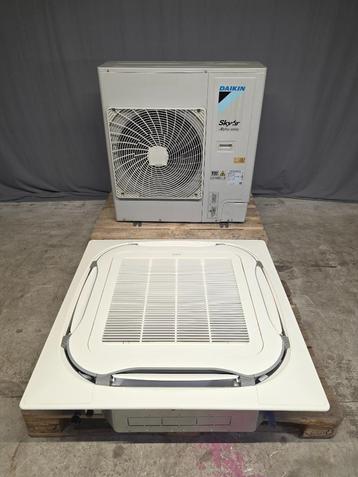 7,1 kW Daikin SkyAir Alpha-series plafond cassette airco R32 beschikbaar voor biedingen