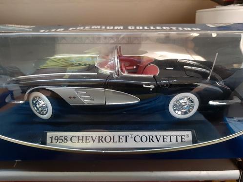 Chevrolet Corvette 1958, Hobby en Vrije tijd, Modelauto's | 1:18, Zo goed als nieuw, Bburago, Ophalen of Verzenden