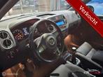 Volkswagen Tiguan 1.4 TSI Sport&Style Panorama/PDC LEES TEKS, Auto's, Voorwielaandrijving, Euro 5, 1800 kg, Zwart