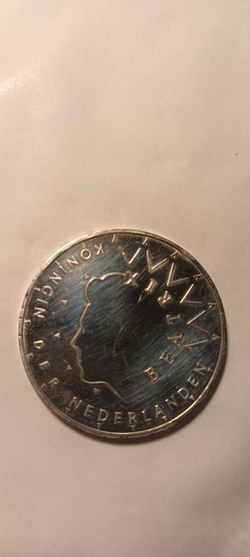 Beatriix 5o jaar koningin 1987 beschikbaar voor biedingen