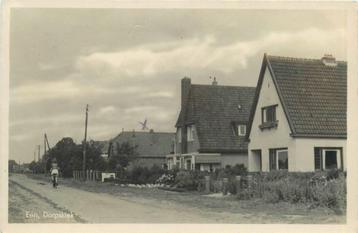 (701-261-009) Een  Dorpskiek beschikbaar voor biedingen