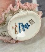 Vintage Alka Dresden Kant Porseleinen Dame Beeldje duitsland, Antiek en Kunst, Ophalen of Verzenden