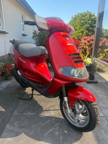 ⭐️Piaggio skipper lx 125cc 2 takt 15445 km nette staat⭐️ beschikbaar voor biedingen