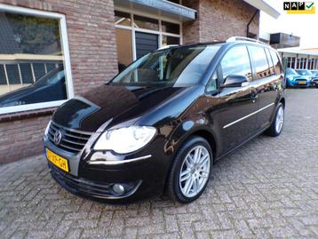 Volkswagen Touran 1.4 TSI Highline 7 Persoons beschikbaar voor biedingen