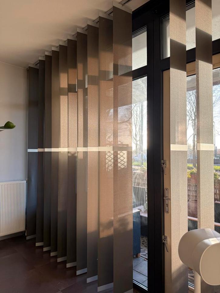 Originele Luxaflex Complete set bruine lamellen 3,17m hoog, Huis en Inrichting, Stoffering | Gordijnen en Lamellen, Gebruikt, 200 cm of meer