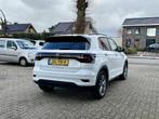 Volkswagen T-Cross 1.0 TSI R-Line 110PK Camera Navi Carplay, Auto's, Volkswagen, T-Cross, Gebruikt, Euro 6, Wit