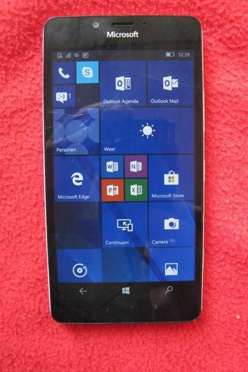 Nokia Lumia 950  beschikbaar voor biedingen