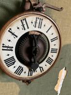 Antieke klok, Ophalen