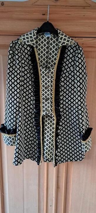 Prachtige markies jas zwart/wit/goud (hoed), Kleding | Dames, Carnavalskleding en Feestkleding, Zo goed als nieuw, Carnaval, Maat 42/44 (L)