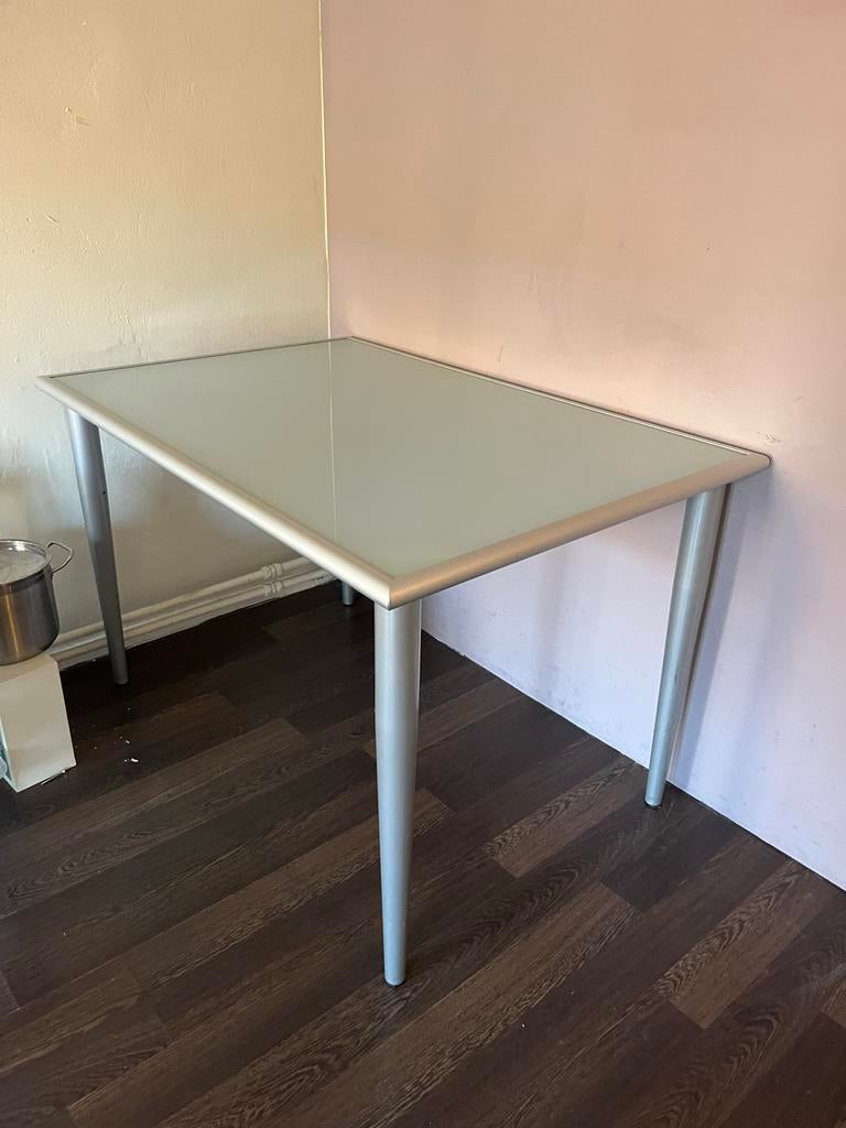 Glazen tafel met chroom poten, Ophalen, Gebruikt, 100 tot 150 cm, 50 tot 100 cm