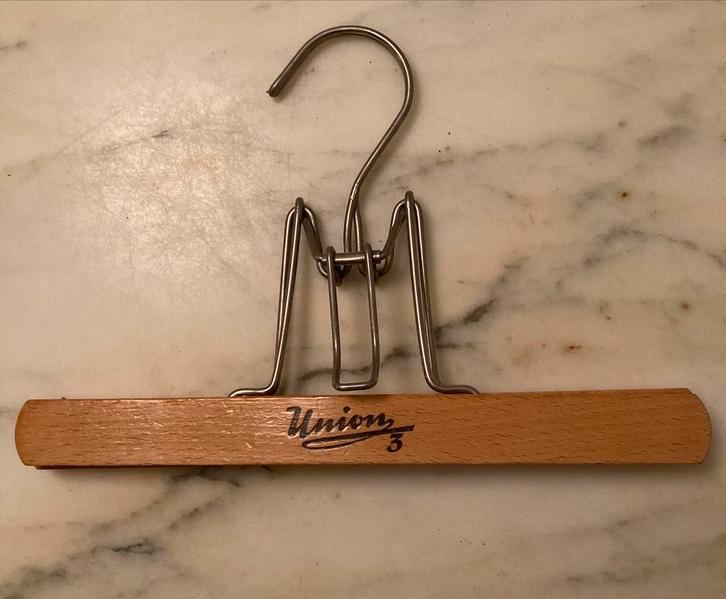 Vintage houten klerenhanger merk Union 3, Kleding | Dames, Kledinghangers, Zo goed als nieuw, Overige materialen, Volwassenen