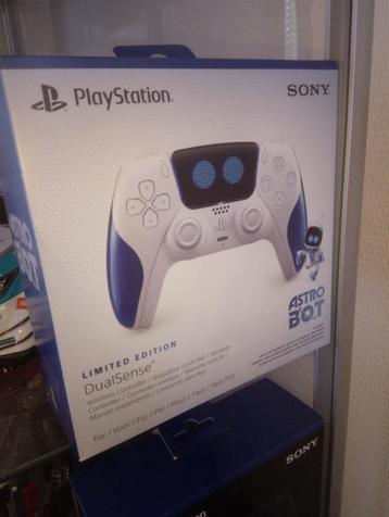 Ps5 Astro Bot controller  beschikbaar voor biedingen