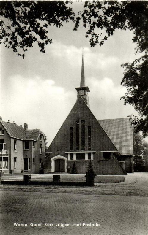 Wezep, Geref. Kerk vrijgem. met Pastorie - ongelopen, Verzamelen, Ansichtkaarten | Nederland, Ongelopen, Overijssel, 1920 tot 1940