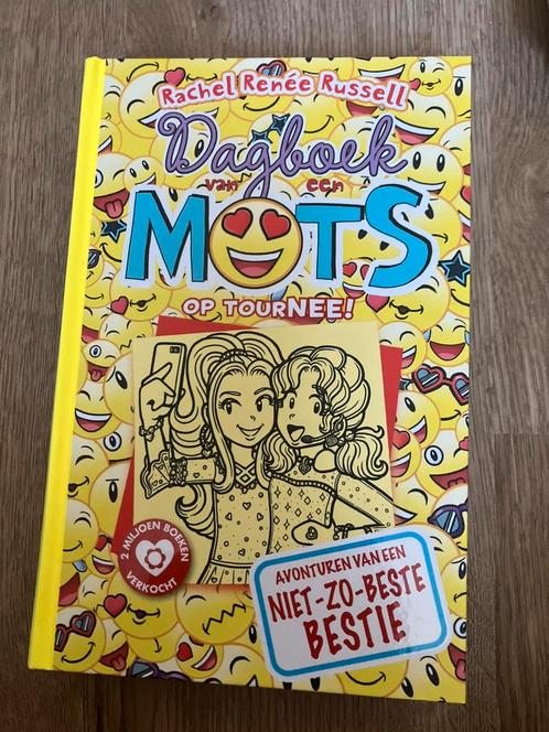 Rachel Renée Russell - Op tourNEE!, Boeken, Kinderboeken | Jeugd | 10 tot 12 jaar, Zo goed als nieuw, Ophalen