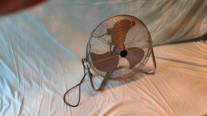 Mooie industriële bionaire bac19 ventilator., Witgoed en Apparatuur, Ventilatoren, Zo goed als nieuw, Statiefventilator, Ophalen
