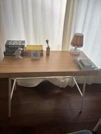 Ikea Lilassen bureau als nieuw!, Huis en Inrichting, Bureaus, Ophalen, Zo goed als nieuw