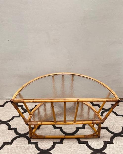 VINTAGE ROHE SIDETABLE SALONTAFEL GEWOLKT GLAS BAMBOE ROTAN, Verzamelen, Retro, Huis en Inrichting, Ophalen