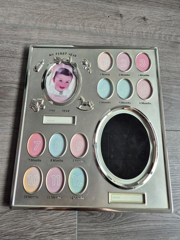 Fotolijst baby's eerste jaar, Kinderen en Baby's, Babymode-accessoires, Zo goed als nieuw, Ophalen of Verzenden