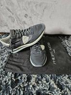Stoere Philippe Model dames sneakers donkerblauw en maat 40, Blauw, Ophalen of Verzenden, Philippe model, Sneakers of Gympen