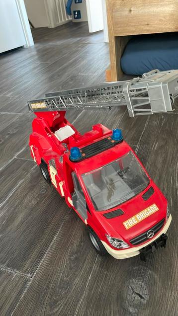 Ladderwagen brandweer beschikbaar voor biedingen