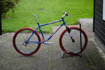 Kona Fire Mountain 90s MTB – Deore XT, RockShox, beschikbaar voor biedingen