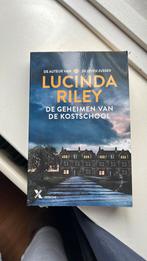 Lucinda Riley - De geheimen van de kostschool, Ophalen, Lucinda Riley, Zo goed als nieuw, Nederland
