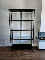 VITTSJÖ Stellingkast, zwart/glas, 100x175 Ikea vitrinekast, Huis en Inrichting, Ophalen, Zo goed als nieuw