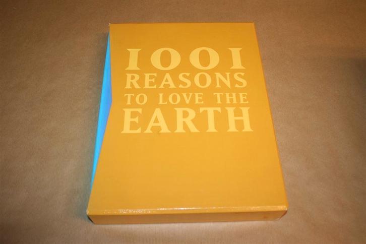 1001 Reasons to Love the Earth. The World Art Collection., Boeken, Kunst en Cultuur | Beeldend, Zo goed als nieuw, Ophalen of Verzenden