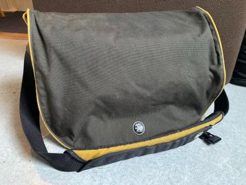 Crumpler Fototas, Met Insert en Padded Vak Voor 16" Laptop beschikbaar voor biedingen