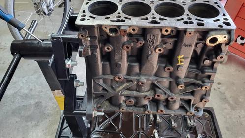 vag 1.6 tdi onderblok met bijbehorende zuigers, Auto-onderdelen, Motor en Toebehoren, Audi, Seat, Volkswagen, Skoda, Gebruikt